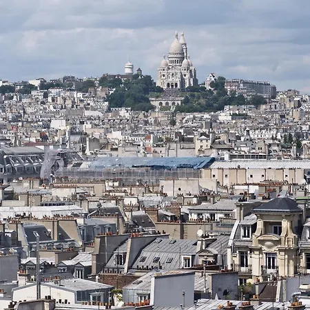 Abbesses Montmartre * Paris