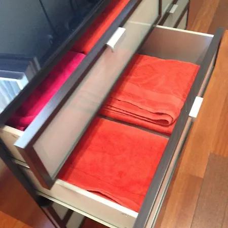 Abbesses Montmartre 公寓