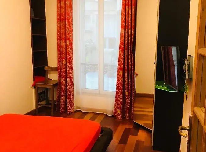 Abbesses Montmartre شقة باريس
